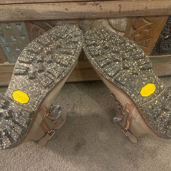 Office of Angela Scott Mr. Bernard Tan Leather Lug Sole Ankle Boots Sz.37 NWOT - Picture 2 of 11